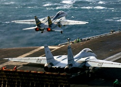 Suchoj SU-33 Flanker, Lotniskowiec