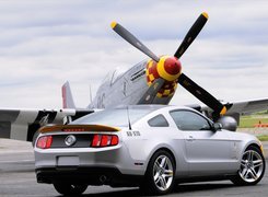 Ford Mustang, Samolot