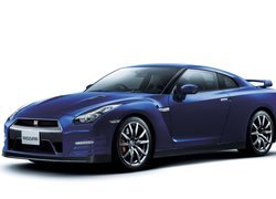 Niebieski, Nissan GT-R, Drzwi