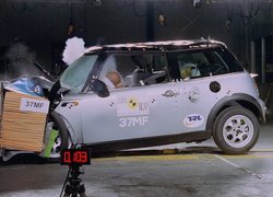 Mini One, Crash, Test