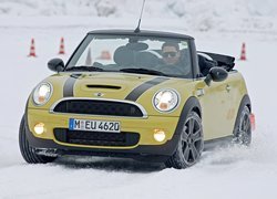 Mini Cooper Cabrio, Kontrola, Trakcji