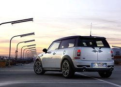 Mini Cooper S Clubman, Układ, Wydechowy