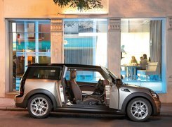 Mini Clubman, Otwarte, Drzwi