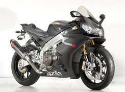 Aprilia RSV4, Karbon