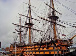 HMS Victory, Prawa, Burta