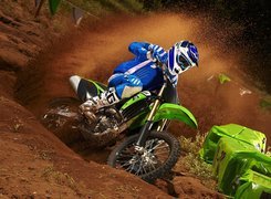 Cross, Kawasaki KX250F, Zawody