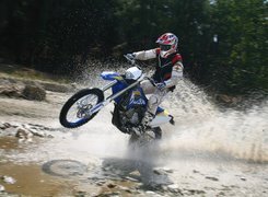 Husaberg FE 450, Woda, Błoto