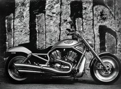 Srebrny, Harley-Davidson VRSC V-Rod