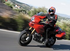 Ducati Multistrada 1100S, Turystyk