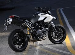 Ducati Hypermotard 1100, Czarne, Alufelgi