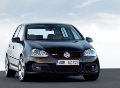 Golf 5, Przód