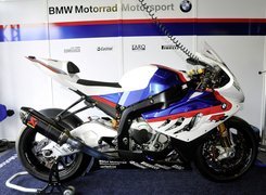 BMW S1000RR, Akrapovic