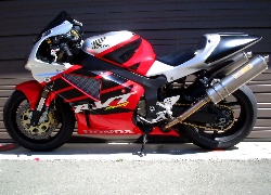 Honda RC 51