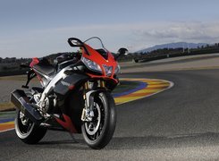 Aprilia RSV4, Tor, Wyścigowy