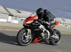 Aprilia RSV4, Karbonowy, Kask