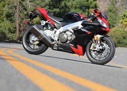 Aprilia RSV4, Rama, Układ, Wydechowy