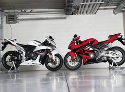 Honda CBR600RR, Dwa, Malowania