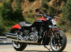 Cruiser, Harley Davidson VRSCR Street Rod