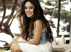 Vanessa Hudgens, Uśmiech