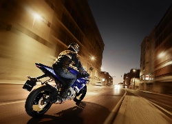 Yamaha R 125, Miasto