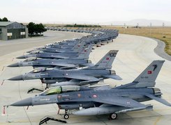 Lockheed Martin, F-16, Lotnisko, Turcja