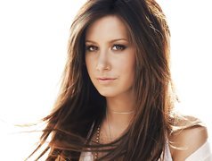 Ashley Tisdale, Portret