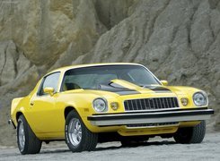 Chevrolet Camaro Z28, Czarne, Pasy