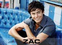 Zac Efron, Niebieska, Kanapa