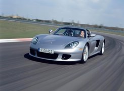 Carrera GT, Dobra przyczepność