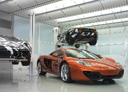 Dealer,  McLaren MP4-12C