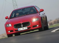 Czerwone, Maserati Quattroporte Sport GT