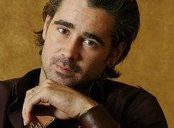 Colin Farrell, Naszyjnik