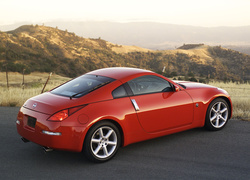 Nissan 350Z, Czerwony