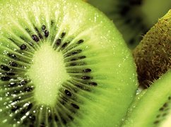 Kiwi, Ciemne, Pestki