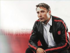 Mads Mikkelsen