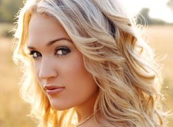 Piosenkarka, Carrie Underwood