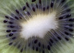 Przekrojone, Kiwi, Pestki