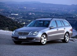 Mercedes E-klasa, Kombi
