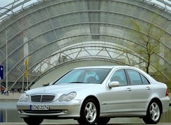 Mercedes C-klasa, Sedan, Sedany