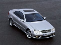 Srebrny, Mercedes CLK