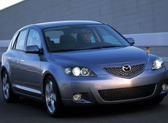 Srebrna, Mazda 3