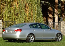 Lexus GS, Tył