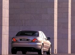Jaguar X-Type
