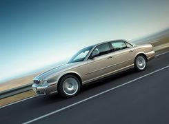 Jaguar X-Type