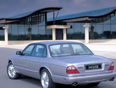 Jaguar X-Type, Sportowy
