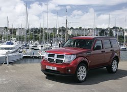 Czerwony, Dodge Nitro, Przystań