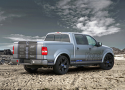 Srebrny, Ford F 150