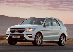 Nowy, Mercedes ML