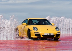 Porsche 911 Carrera, Jazda, Testowa