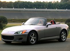 S2000